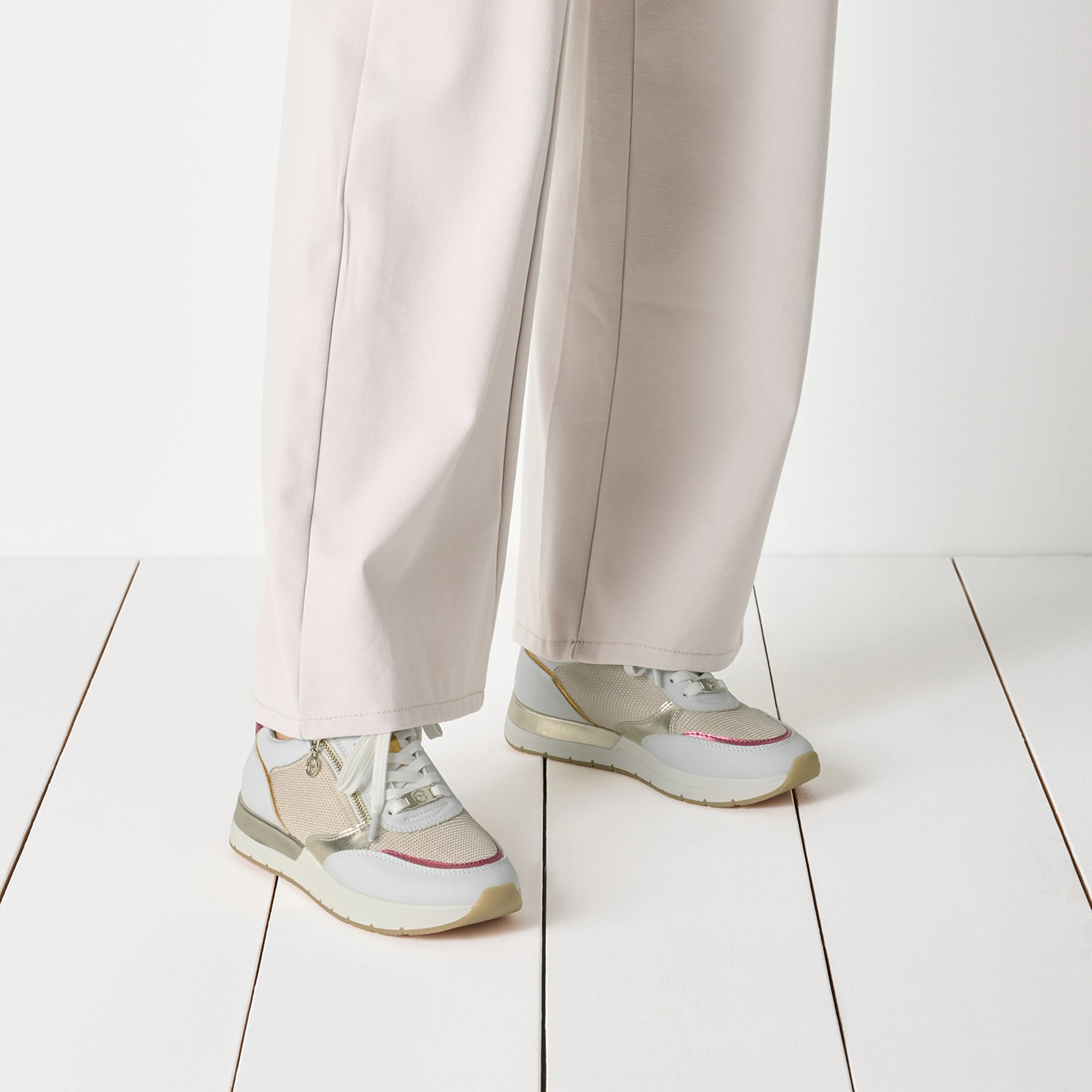 Tamaris wit met licht gouden sneakers - Afbeelding 4